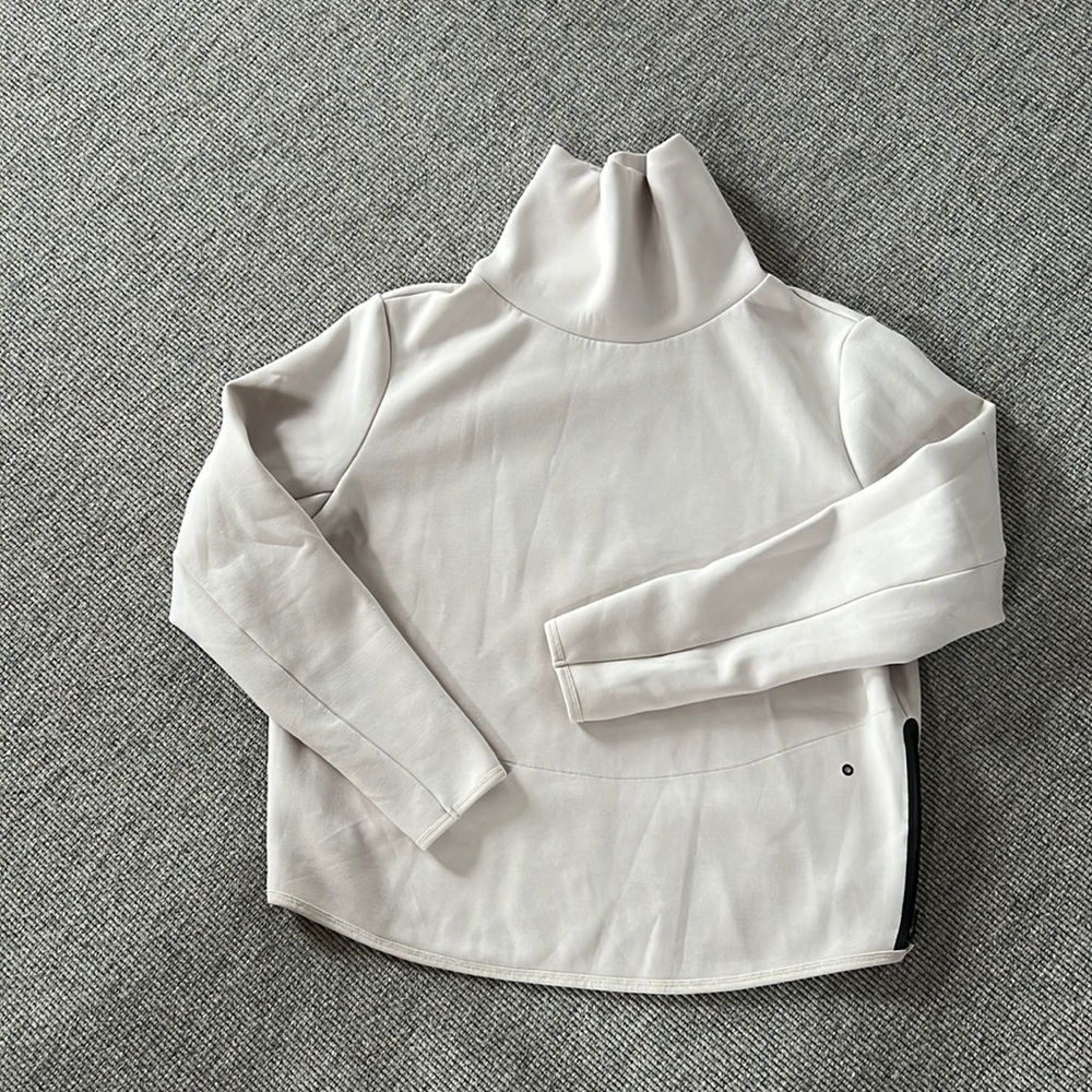 Nike Funnel Neck DriFit Sweatshirt